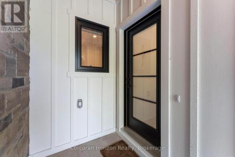 11 Cockshutt Road Brant (brantford Twp) ON N3T 5L6