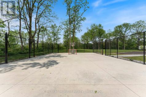 11 Cockshutt Road Brant (brantford Twp) ON N3T 5L6