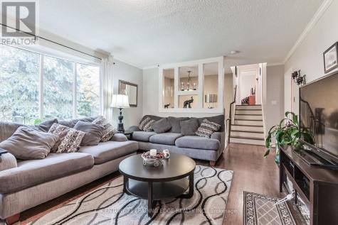 21 Jonathan Street Uxbridge ON L9P 1B6