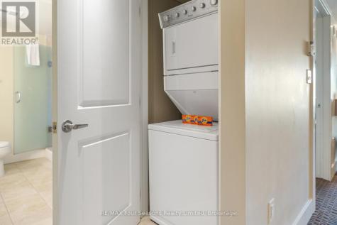 9 Harbour Street East Collingwood ON L9Y 5B5