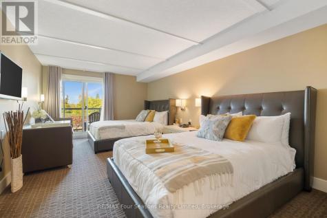 9 Harbour Street East Collingwood ON L9Y 5B5