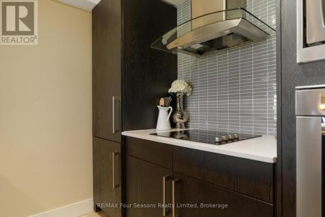 9 Harbour Street East Collingwood ON L9Y 5B5