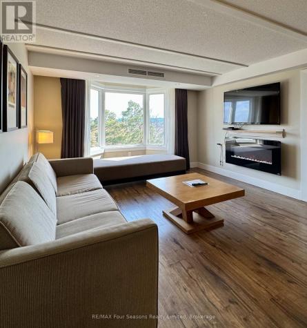 9 Harbour Street East Collingwood ON L9Y 5C5