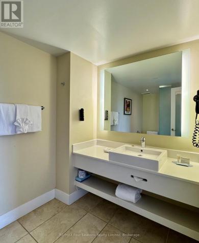 9 Harbour Street East Collingwood ON L9Y 5C5