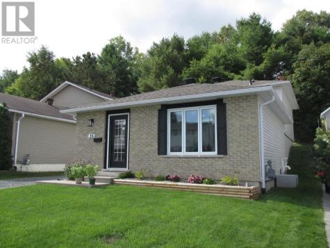 36 Hergott Avenue Elliot Lake ON P5A 3A8