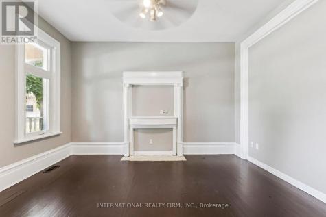 54 Marlborough Street Brantford ON N3T 2S2