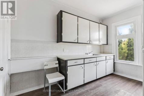 54 Marlborough Street Brantford ON N3T 2S2