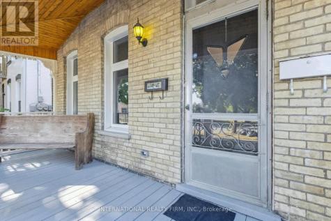 54 Marlborough Street Brantford ON N3T 2S2