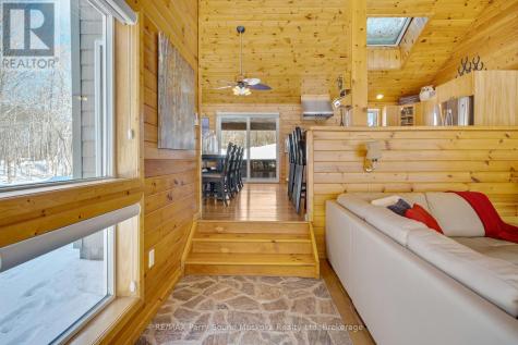 587 Centre Road Mckellar ON P2A 0B4