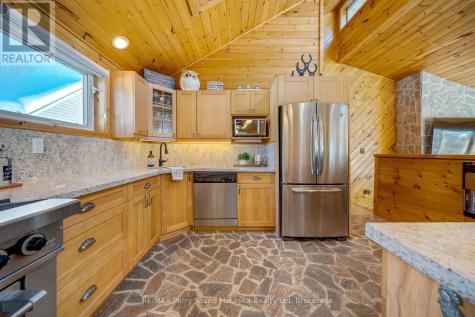 587 Centre Road Mckellar ON P2A 0B4