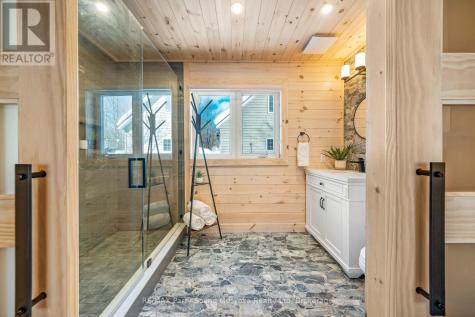 587 Centre Road Mckellar ON P2A 0B4