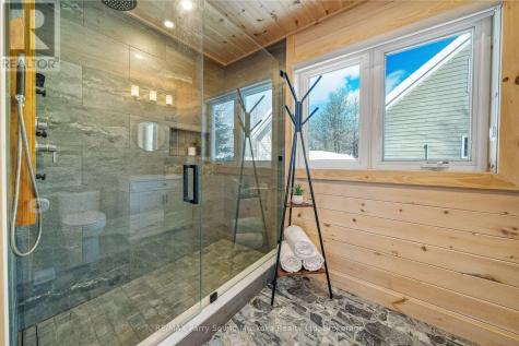 587 Centre Road Mckellar ON P2A 0B4
