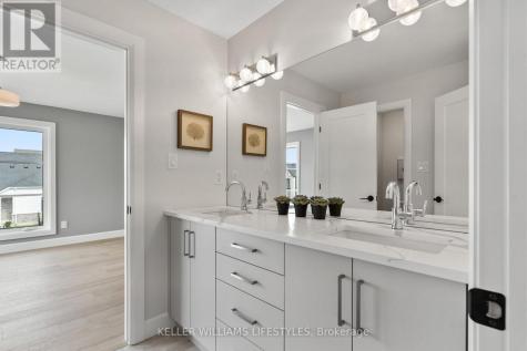 Lot 7 Edgewater Boulevard Middlesex Centre ON N0L 1R0