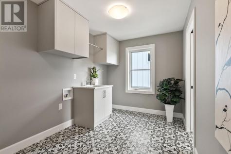 Lot 7 Edgewater Boulevard Middlesex Centre ON N0L 1R0
