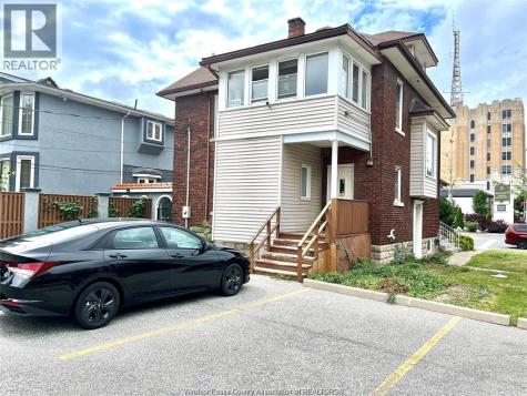 95 Giles Boulevard East Windsor ON N9A 4B8