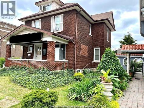 95 Giles Boulevard East Windsor ON N9A 4B8
