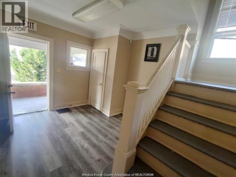 95 Giles Boulevard East Windsor ON N9A 4B8