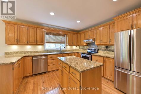 27 Heyden Avenue Orillia ON L3V 0G5