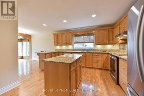 27 Heyden Avenue Orillia ON L3V 0G5