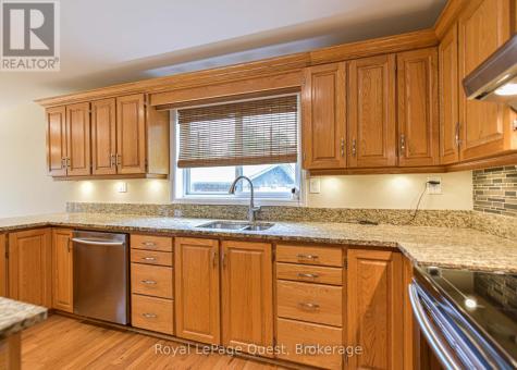 27 Heyden Avenue Orillia ON L3V 0G5