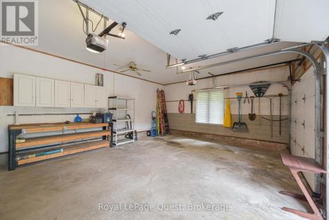 27 Heyden Avenue Orillia ON L3V 0G5
