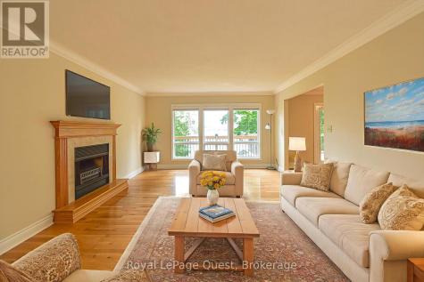 27 Heyden Avenue Orillia ON L3V 0G5