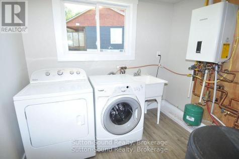 1 Williamson Place South Bruce Peninsula ON N0H 2T0