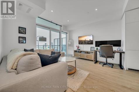 741 King Street West Kitchener ON N2G 1E5
