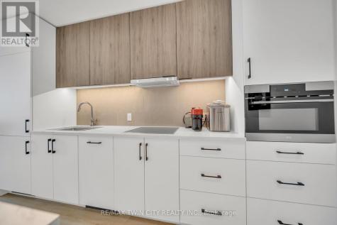 741 King Street West Kitchener ON N2G 1E5