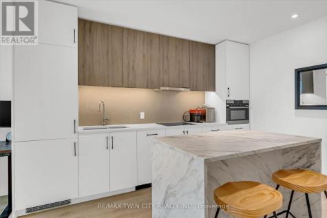 741 King Street West Kitchener ON N2G 1E5