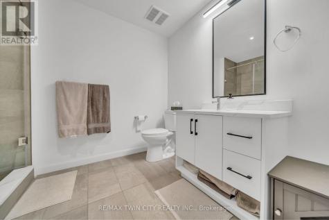 741 King Street West Kitchener ON N2G 1E5