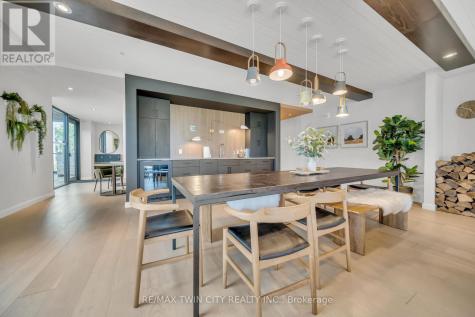 741 King Street West Kitchener ON N2G 1E5