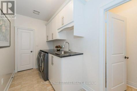 57 Benson Avenue Mono ON L9W 6T5