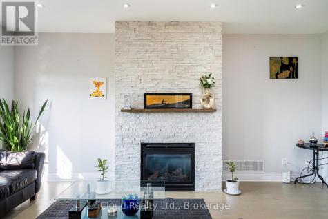 17 Maple Drive Wasaga Beach ON L9Z 0A7