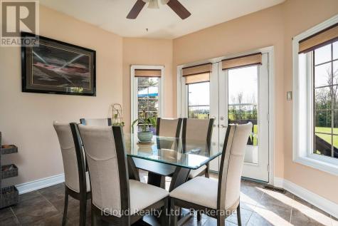17 Maple Drive Wasaga Beach ON L9Z 0A7