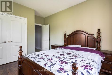 17 Maple Drive Wasaga Beach ON L9Z 0A7