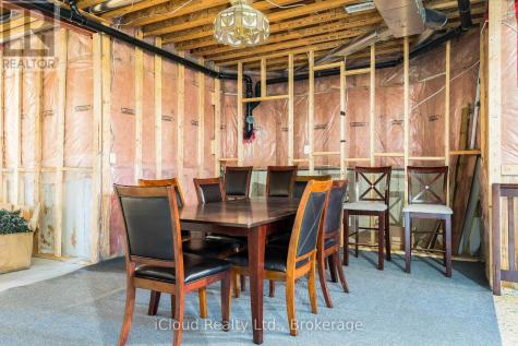 17 Maple Drive Wasaga Beach ON L9Z 0A7