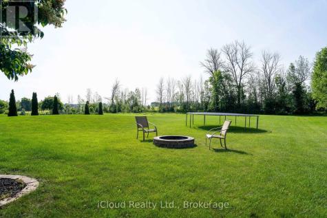 17 Maple Drive Wasaga Beach ON L9Z 0A7