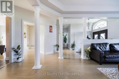 17 Maple Drive Wasaga Beach ON L9Z 0A7