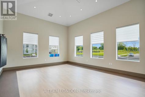 18 Harbour Way Central Elgin ON N5L 1C5