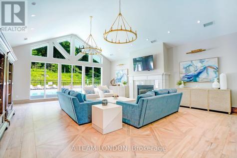 18 Harbour Way Central Elgin ON N5L 1C5