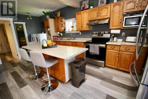 2557 Bruce 9 Road Northern Bruce Peninsula ON N0H 1W0