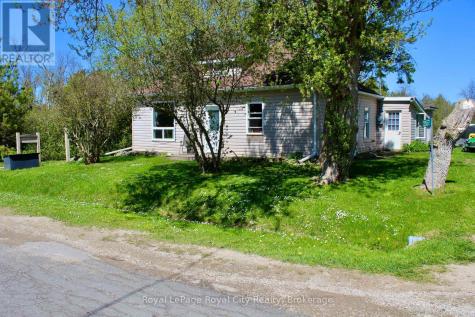 2557 Bruce 9 Road Northern Bruce Peninsula ON N0H 1W0