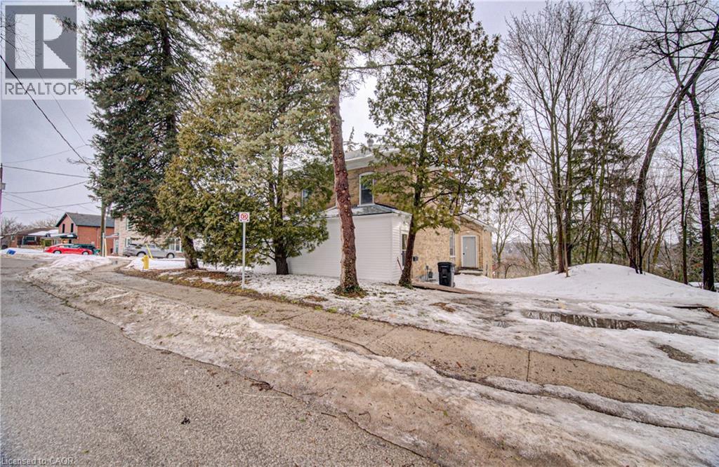 115 Courtney Street Cambridge ON N3C 1S2