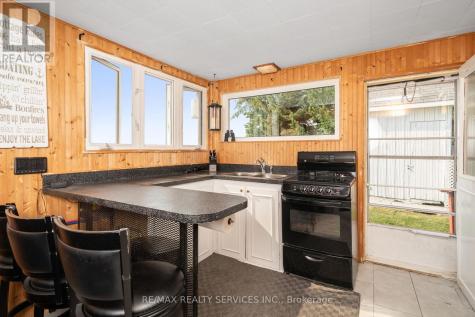 103 Ivy Lane Orillia ON L3V 0H4