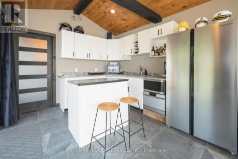 103 Ivy Lane Orillia ON L3V 0H4