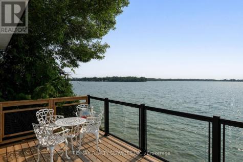 103 Ivy Lane Orillia ON L3V 0H4