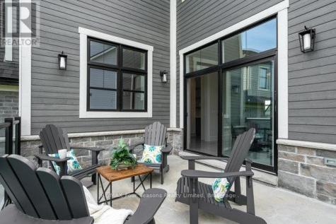 101 Grindelwald Court Blue Mountains ON L9Y 0Z8