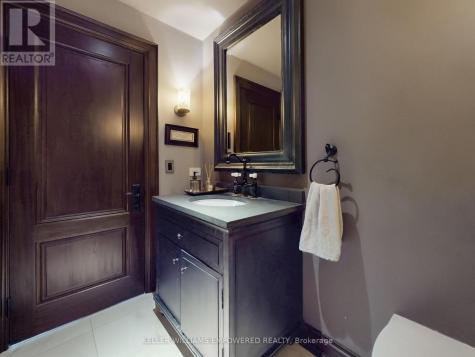 43 Woodland Acres Crescent Vaughan ON L6A 1G1