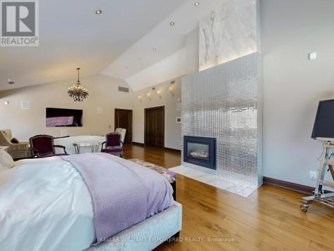 43 Woodland Acres Crescent Vaughan ON L6A 1G1